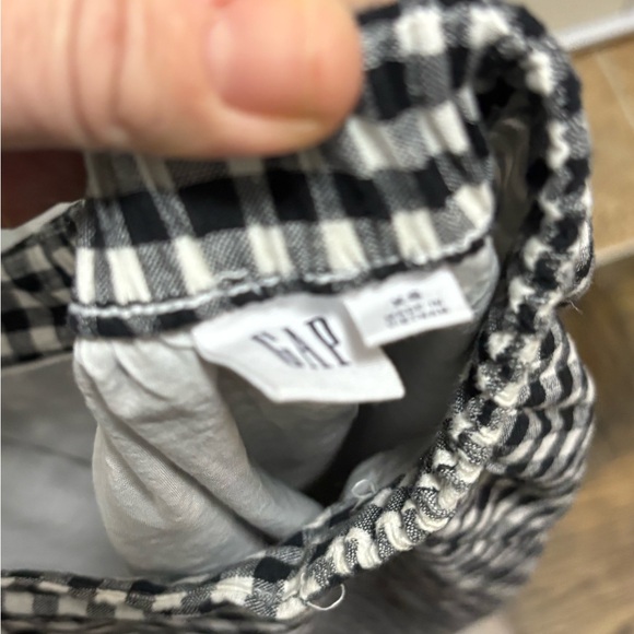 GAP Monochrome Checkered Pencil Skirt - Picture 6 of 6